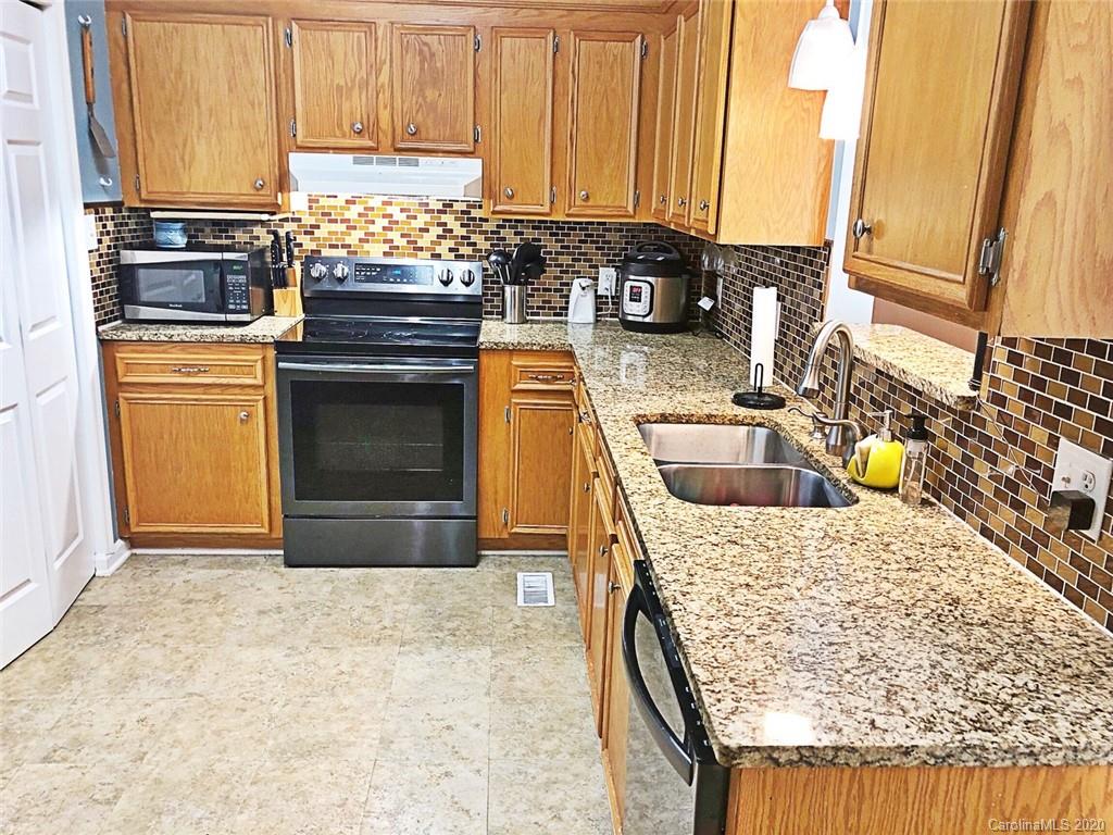 4430 Bennett Road Morganton, NC 28655 - Photo 17 of 44 Gallery Image 17