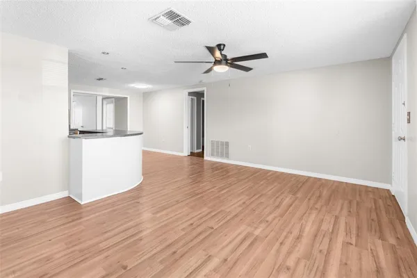 $2,000 | 11902 Oceanside Drive, Port Richey, FL 34668