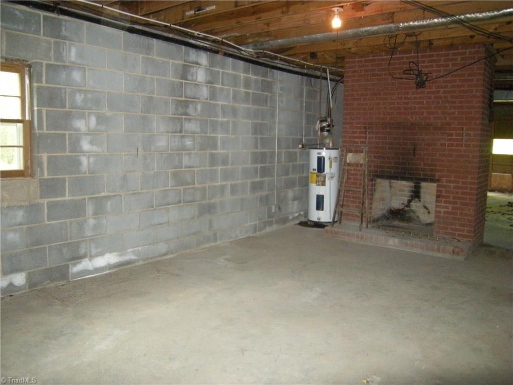 7901 Rte 2156 Walnut Cove, NC 27052 - Photo 9 of 12 Gallery Image 9