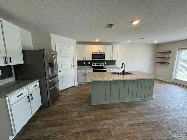 $2,495 | 7529 Steeplechase Boulevard, Pensacola, FL 32526