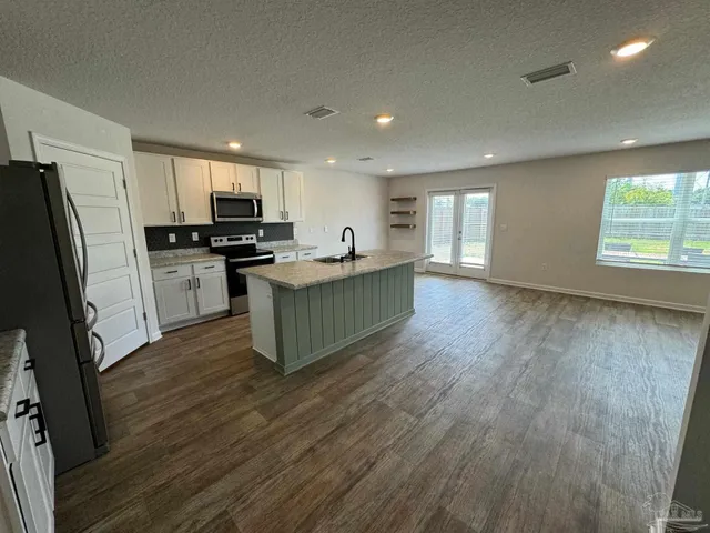 $2,495 | 7529 Steeplechase Boulevard, Pensacola, FL 32526