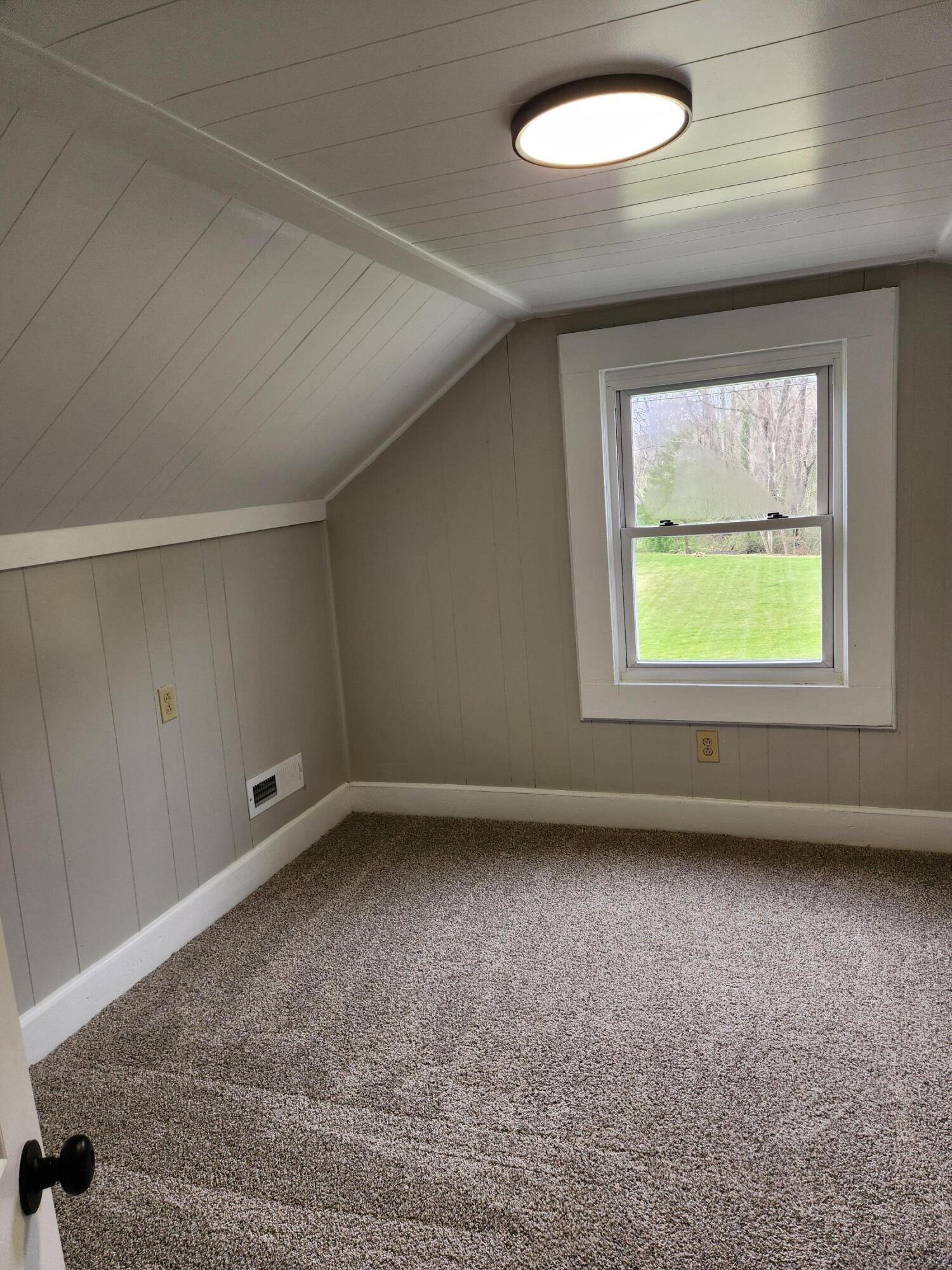 101 Union Road Ferrum, VA 24088 - Photo 29 of 41 an empty room with a window