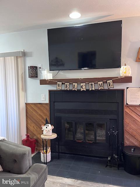 2244 Tanners Ridge Roseland, VA 22967 - Photo 5 of 31 Cozy living space with welcoming charm.