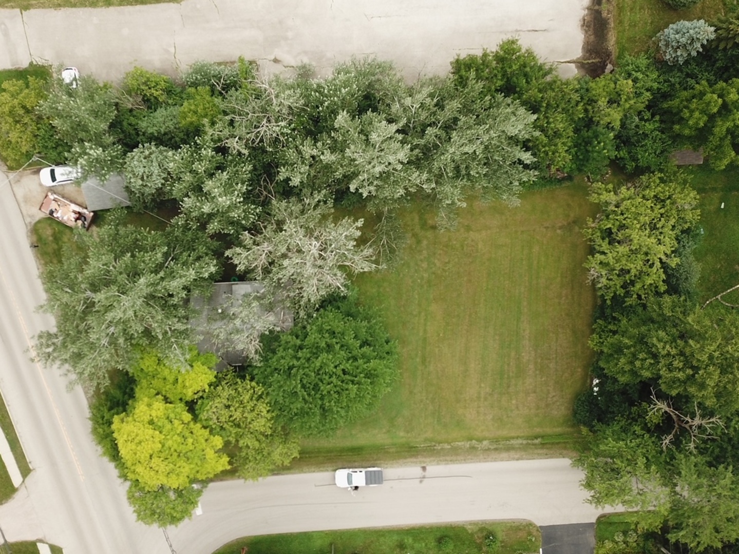 8808 Bard Road Crystal Lake, IL 60014 - Photo 3 of 32 an aerial view of a residential houses with yard
