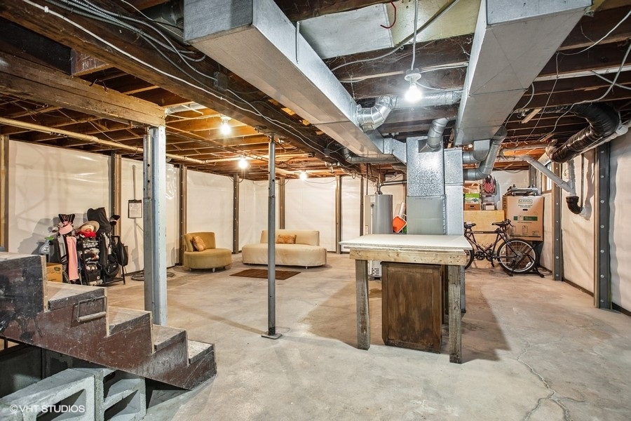 8808 Bard Road Crystal Lake, IL 60014 - Photo 23 of 32 a view of a room with gym equipment