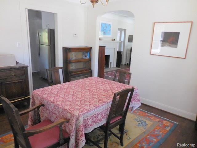 105 Cambridge Boulevard Pleasant Ridge, MI 48069 - Photo 11 of 38 Edited Din Rm3.JPG