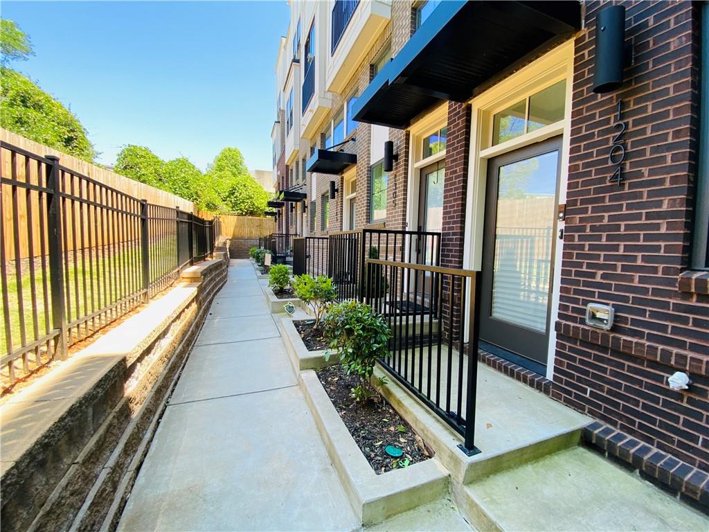 230 New Street, Unit 1204 Decatur, GA 30030 - Photo 3 of 23