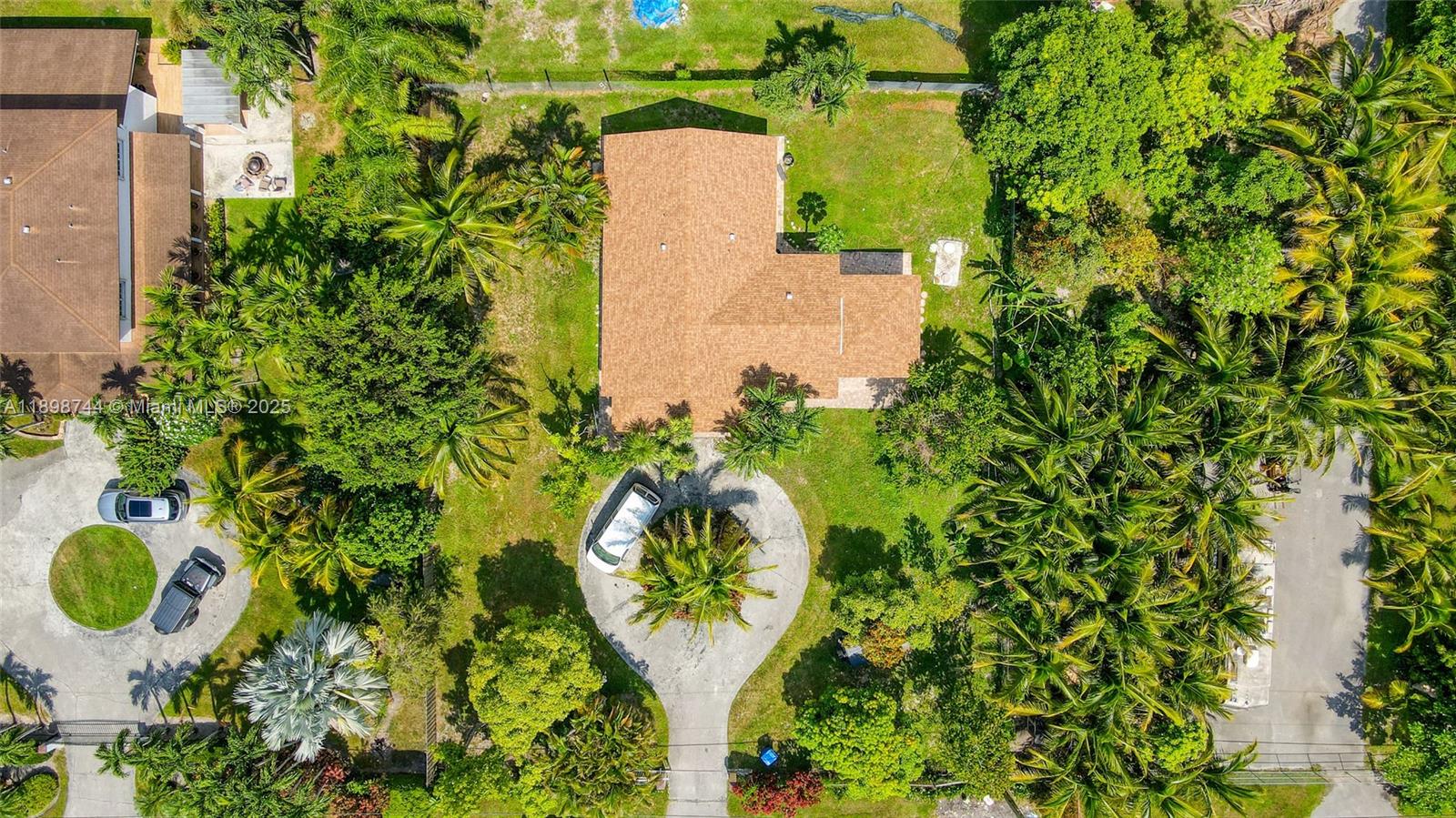 5130 Southwest 208th Lane Southwest Ranches, FL 33332 - Photo 2 of 53 a close up of a vase of flowers