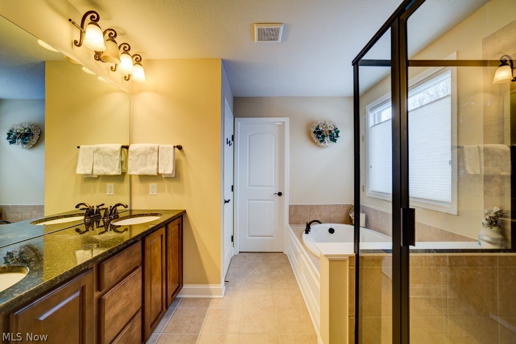 7505 Mystic Ridge Road Chagrin Falls, OH 44023 - Photo 18 of 34 Master Bath