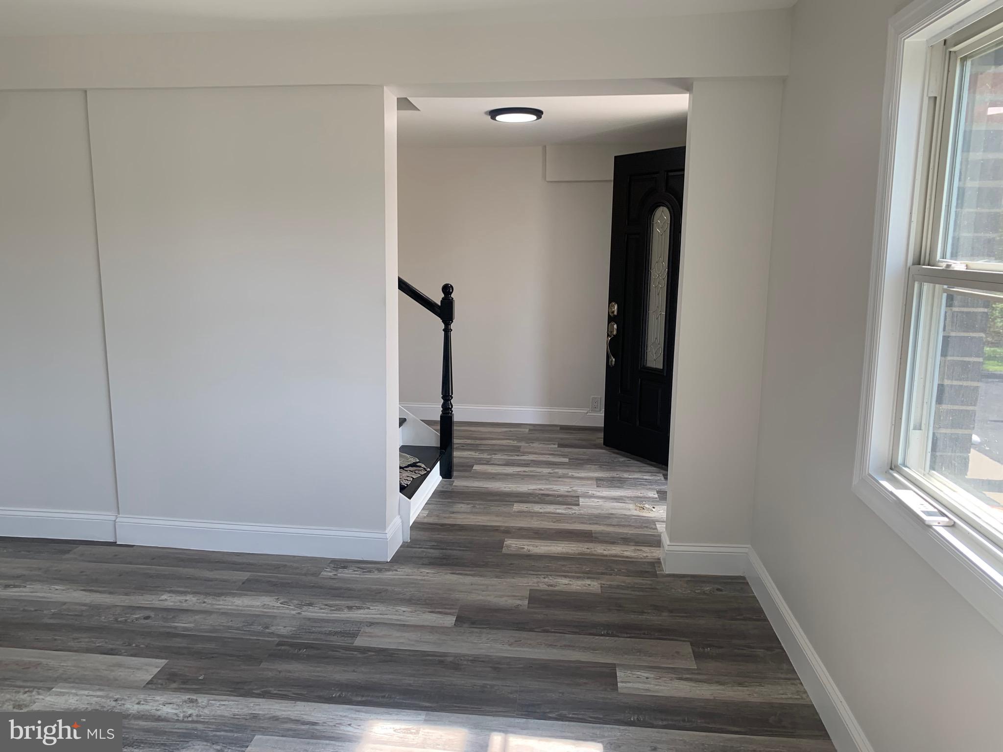 276 Woodstown Daretown Road Pilesgrove, NJ 08098 - Photo 12 of 30