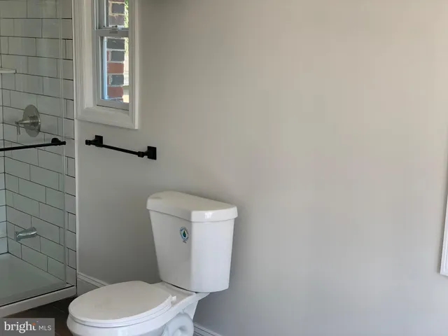 $349,999 | 276 Woodstown Daretown Road, Pilesgrove, NJ 08098