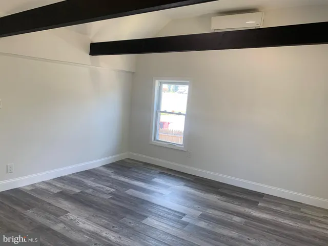 $349,999 | 276 Woodstown Daretown Road, Pilesgrove, NJ 08098