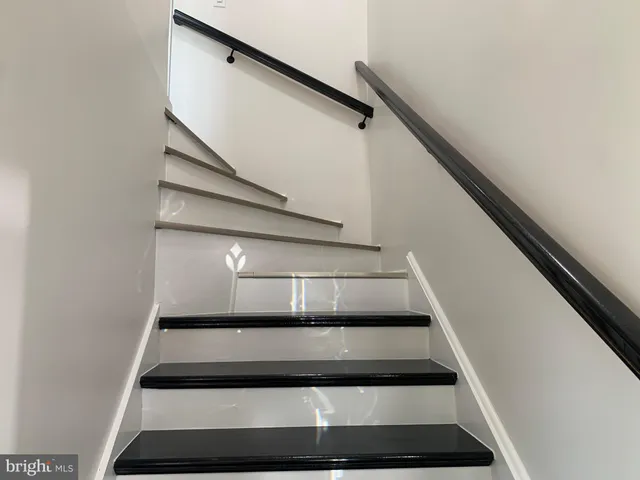 $349,999 | 276 Woodstown Daretown Road, Pilesgrove, NJ 08098