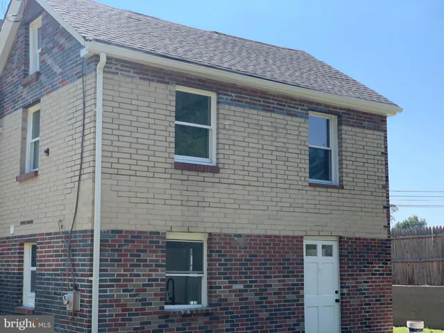 $349,999 | 276 Woodstown Daretown Road, Pilesgrove, NJ 08098