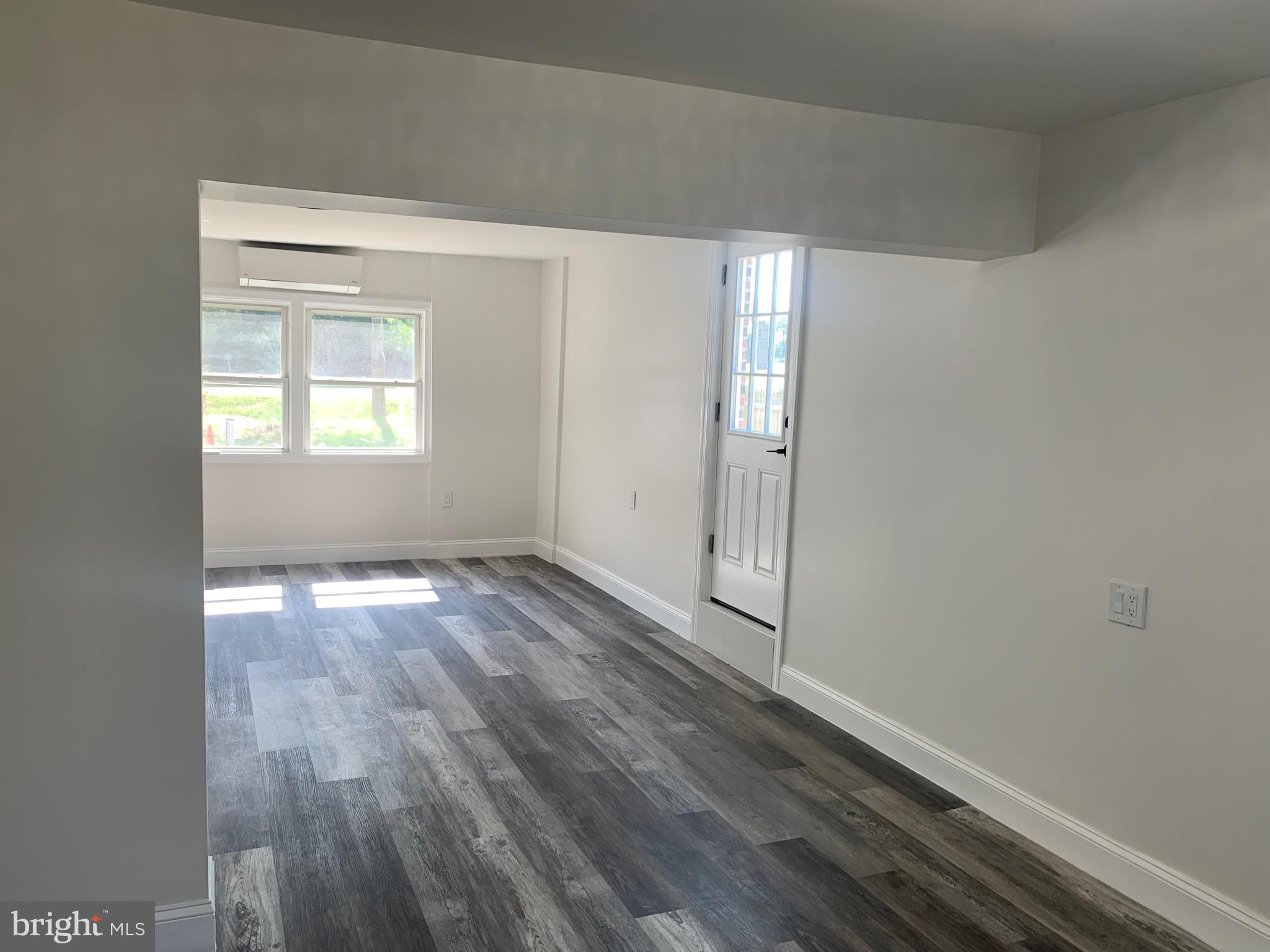 276 Woodstown Daretown Road Pilesgrove, NJ 08098 - Photo 9 of 30