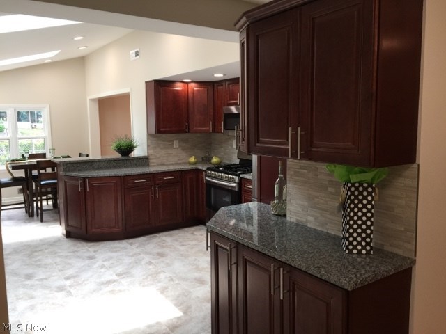 1411 Yellowstone Road Cleveland, OH 44121 - Photo 7 of 27 Gallery Image 7