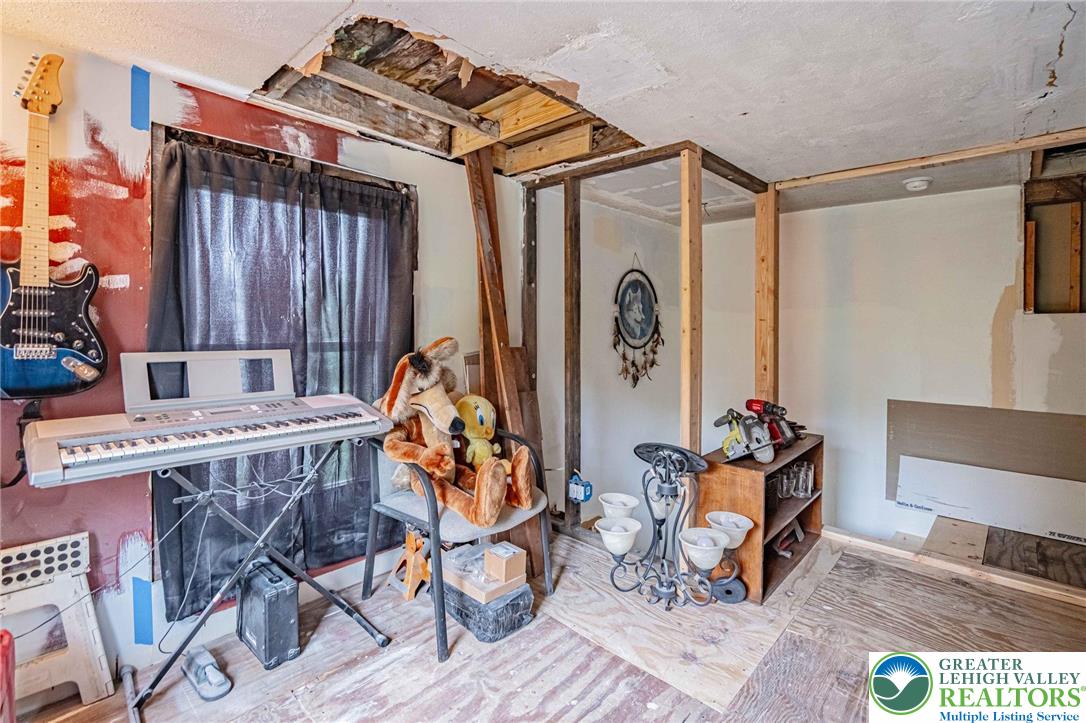 2015 Leithsville Road Hellertown, PA 18055 - Photo 16 of 41