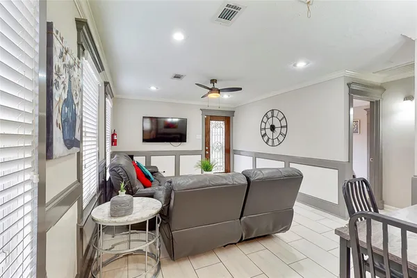 $1,800 | 7825 Cook Road, Houston, TX 77072