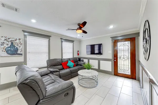 $1,800 | 7825 Cook Road, Houston, TX 77072