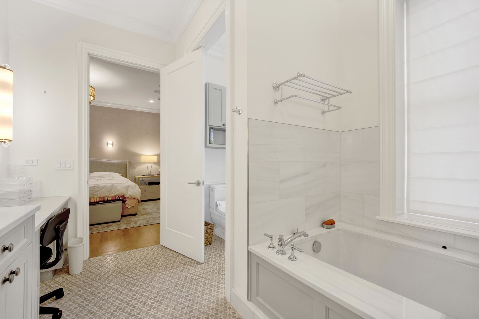 103 West Chestnut Street Chicago, IL 60610 - Photo 28 of 51