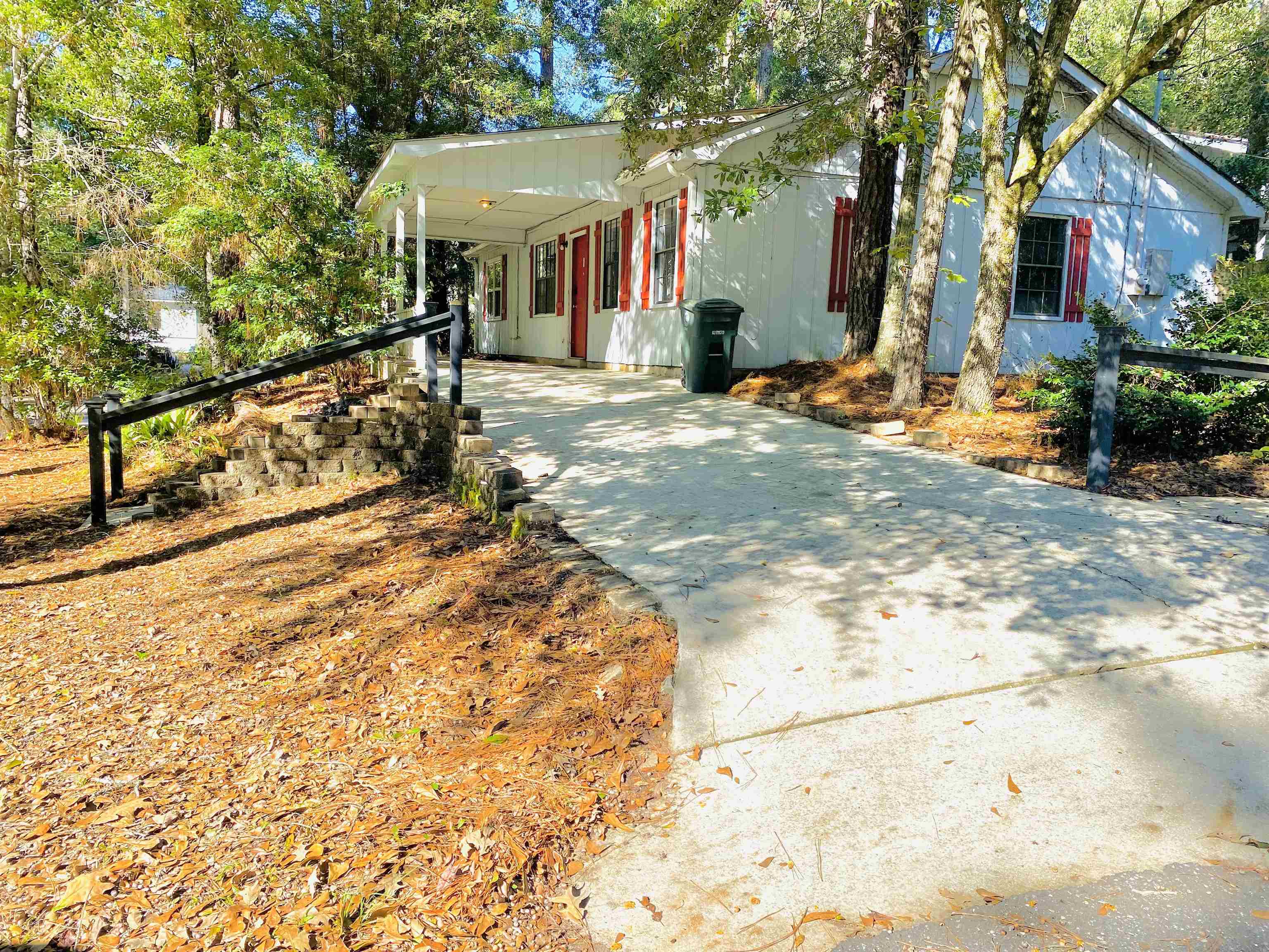 100 Perry Circle Daphne, AL 36526 - Photo 1 of 13 Side Of Structure