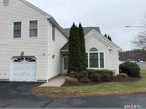 $369,900 | 73 Southwick Court, Unit 73, Cheshire, CT 06410