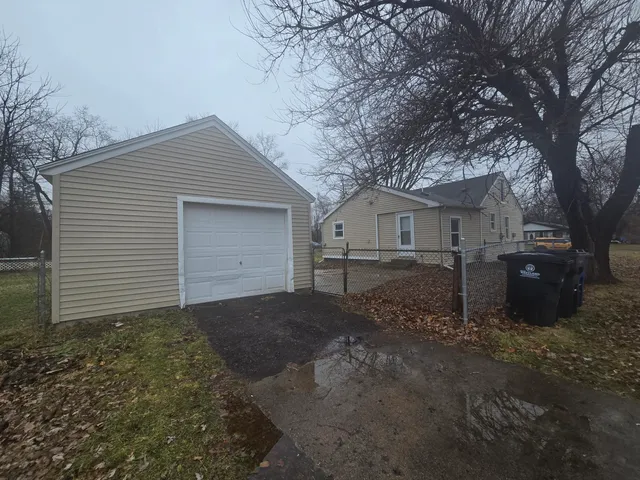 $140,000 | 27658 Eton Street, Westland, MI 48186