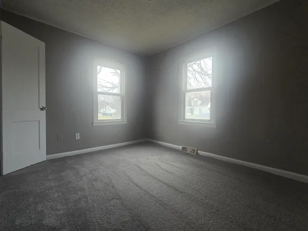 $140,100 | 27658 Eton Street, Westland, MI 48186