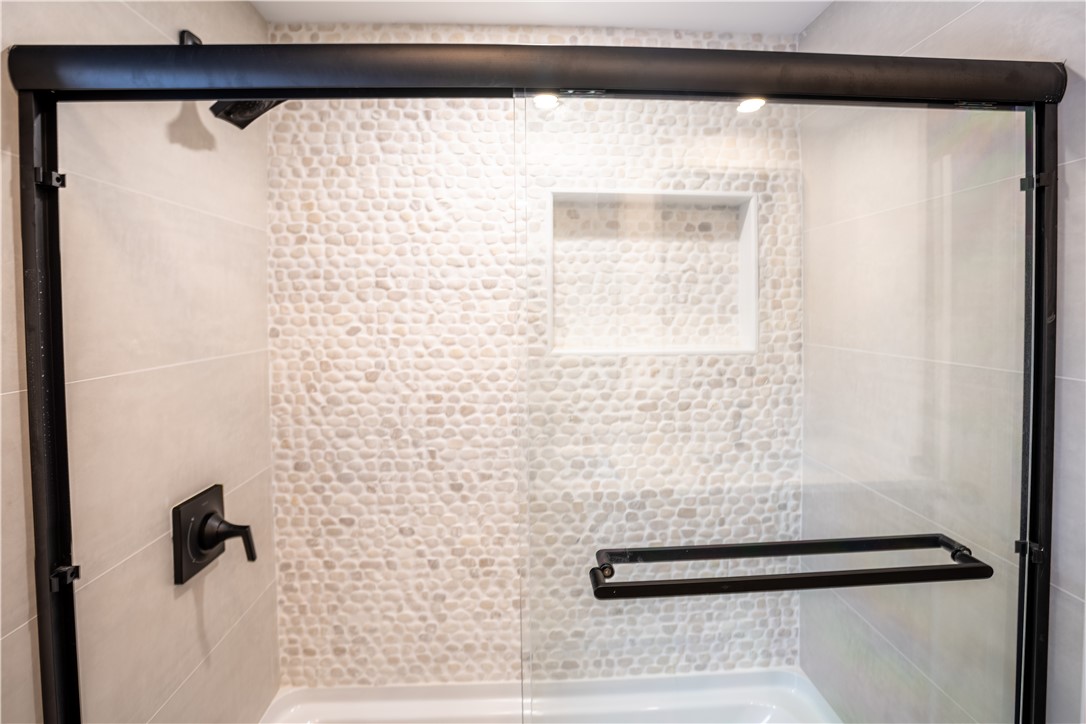 123 Cowesett Road Warwick, RI 02886 - Photo 14 of 26