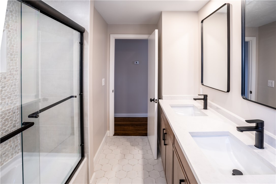 123 Cowesett Road Warwick, RI 02886 - Photo 15 of 26