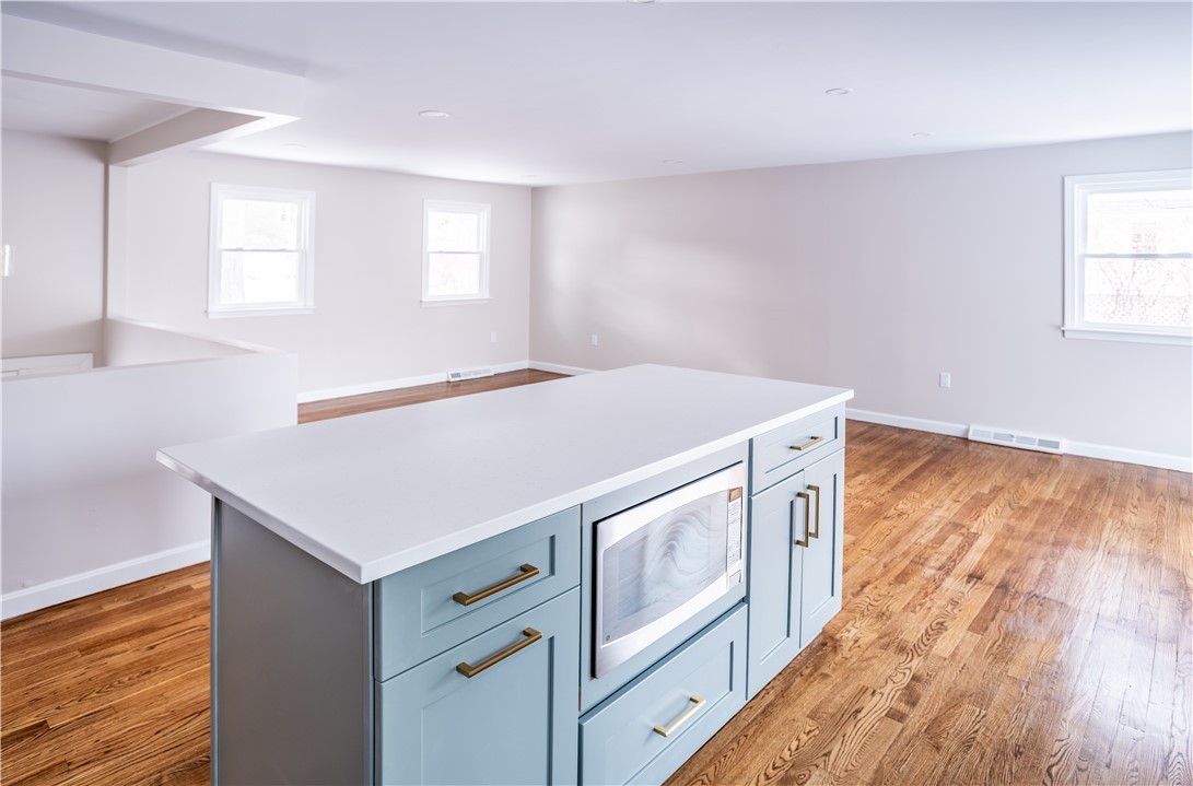 123 Cowesett Road Warwick, RI 02886 - Photo 9 of 26