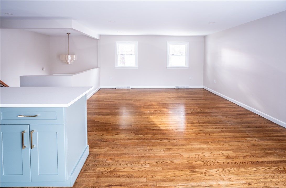 123 Cowesett Road Warwick, RI 02886 - Photo 10 of 26