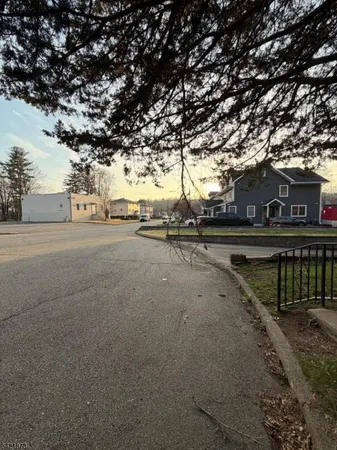 $749,900 | 28 Carr Street, Pompton Lakes, NJ 07442