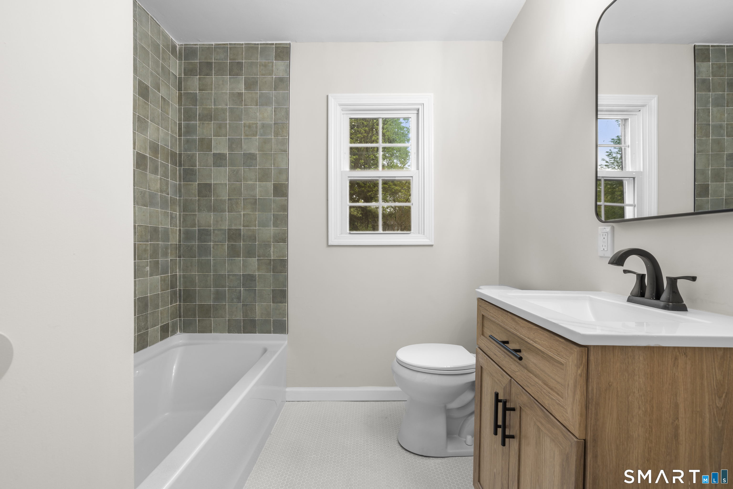 131 Chester Street Hamden, CT 06514 - Photo 16 of 36