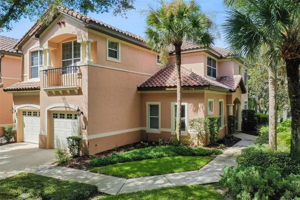 $275,000 | 402 Camino Real, Unit 402, Howey-in-the-Hills, FL 34737