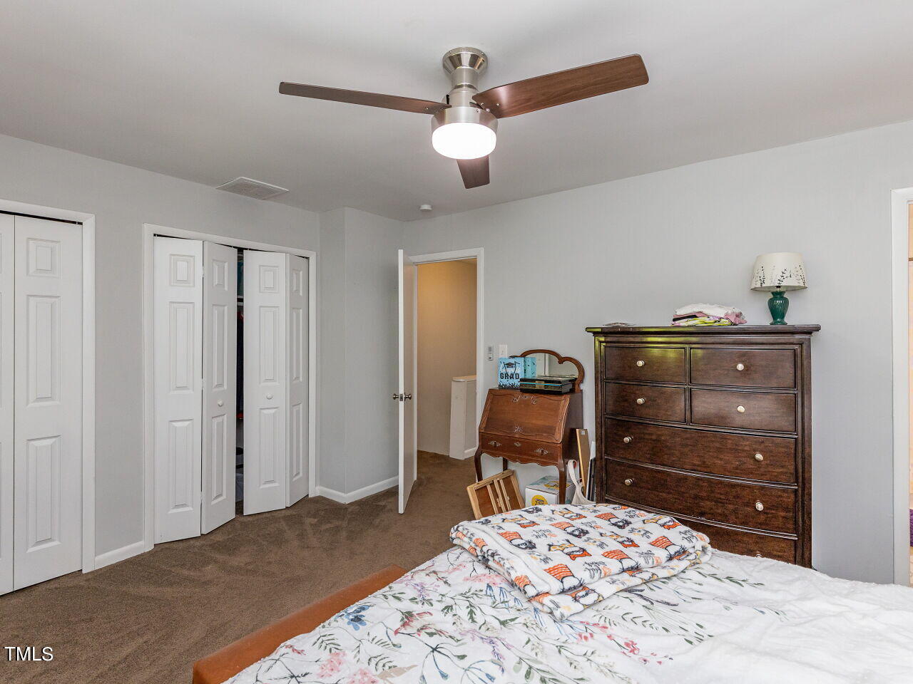 208 Oak Tree Drive Chapel Hill, NC 27517 - Photo 17 of 29 017-1280x960-main-bedroom