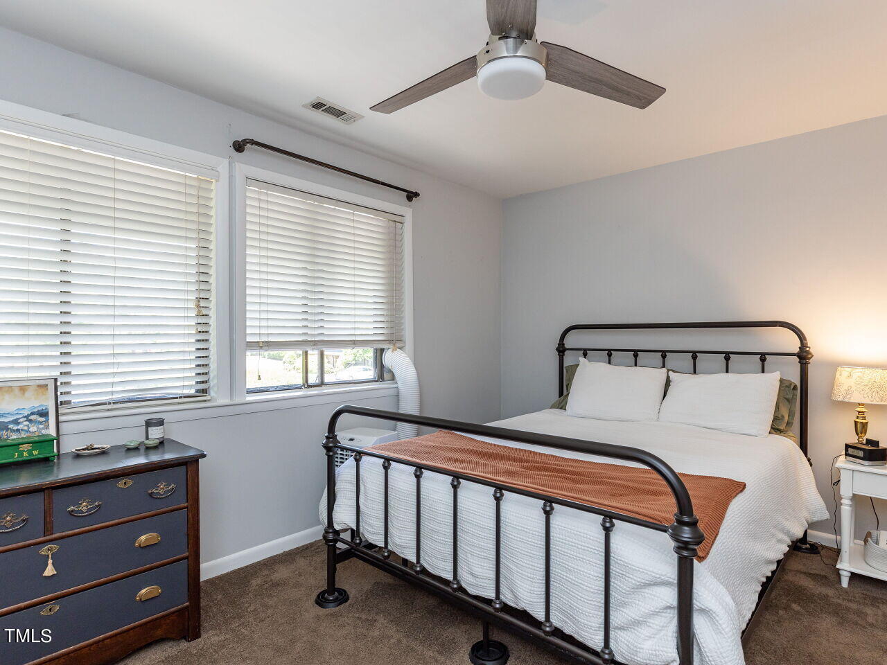 208 Oak Tree Drive Chapel Hill, NC 27517 - Photo 22 of 29 022-1280x960-front-bedroom