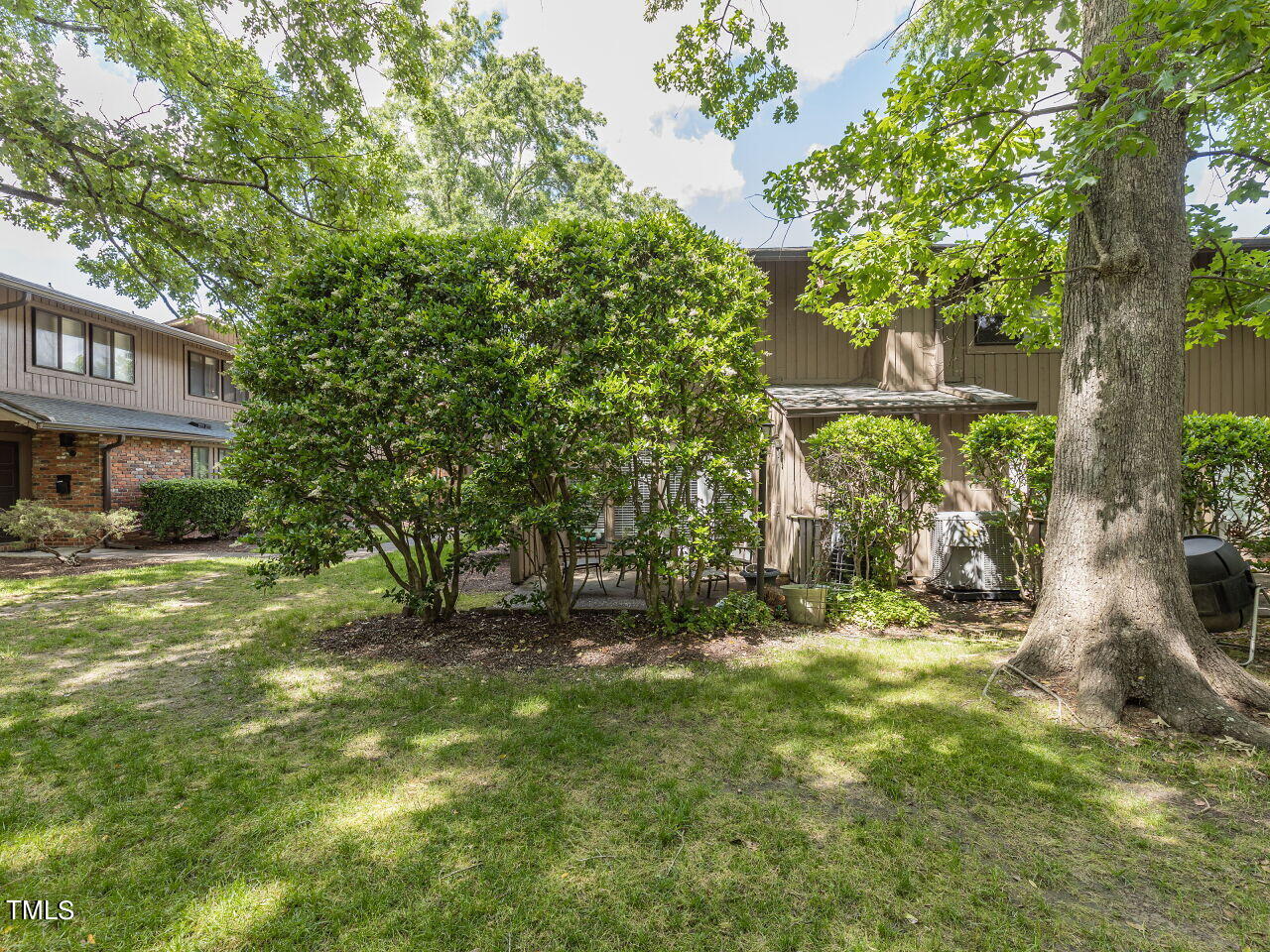 208 Oak Tree Drive Chapel Hill, NC 27517 - Photo 29 of 29 029-1280x960-backyard
