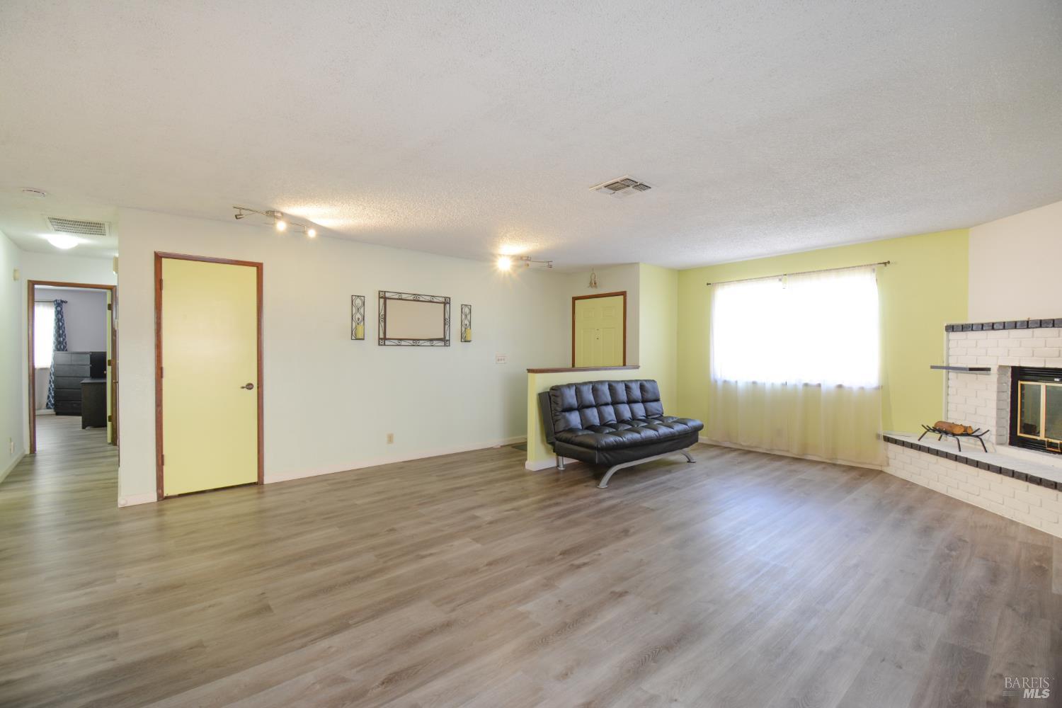 1255 Watson Ranch Way Dixon, CA 95620 - Photo 4 of 20