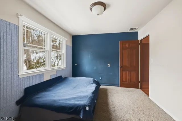 $450,000 | 378 East Shore Trail, Sparta, NJ 07871