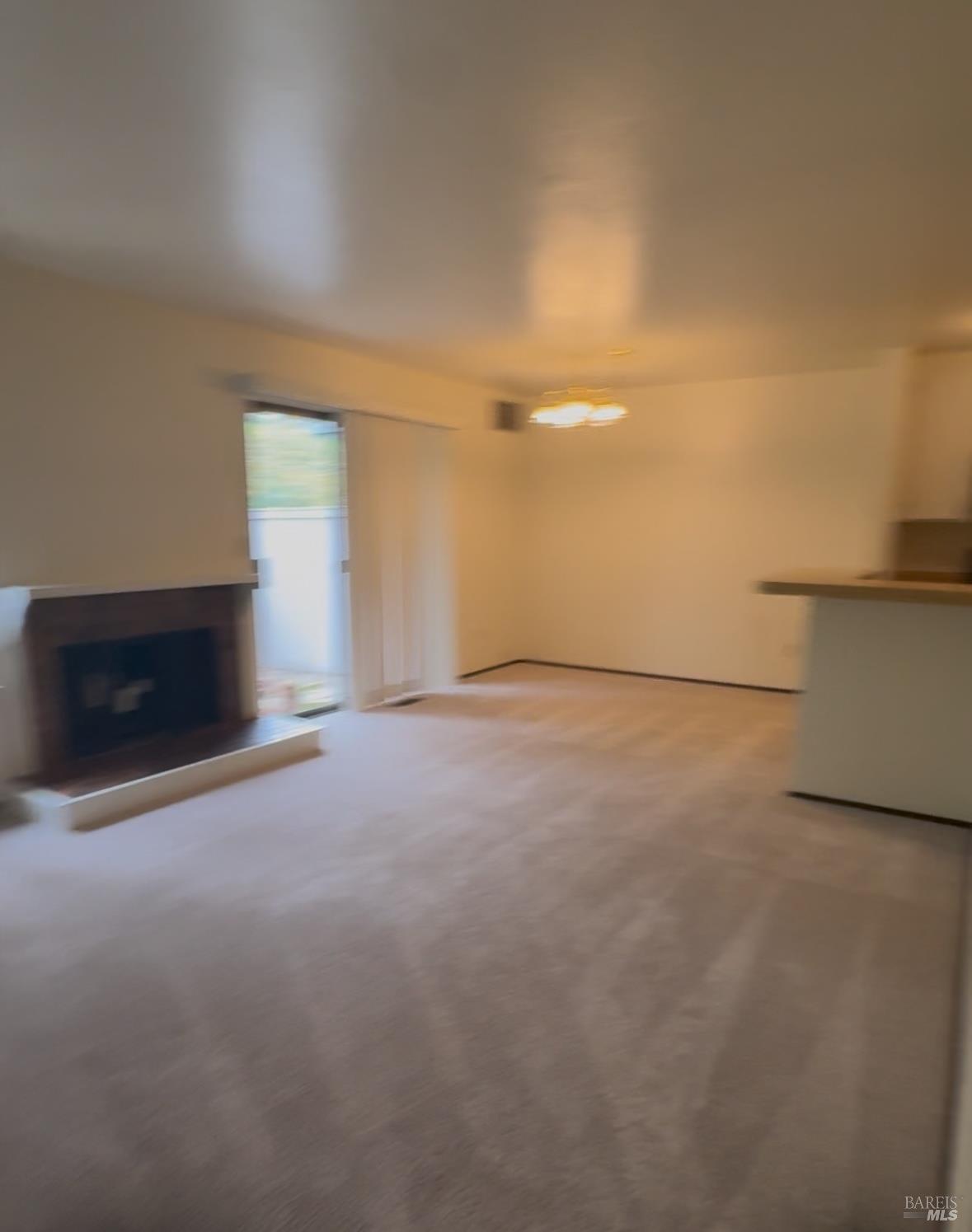 33 Lakeview Court Novato, CA 94947 - Photo 5 of 18 a view of empty room