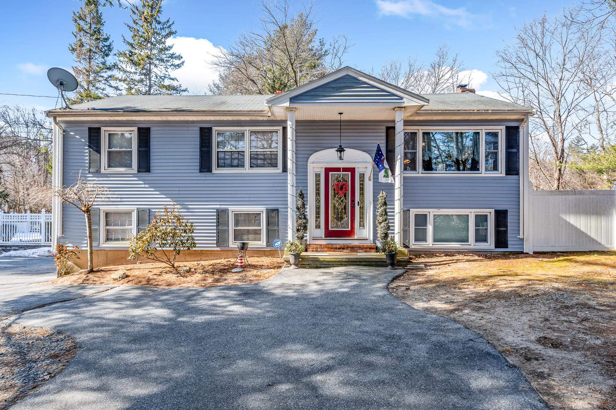 9 Heritage Road Pelham, NH 03076 - Photo 1 of 39