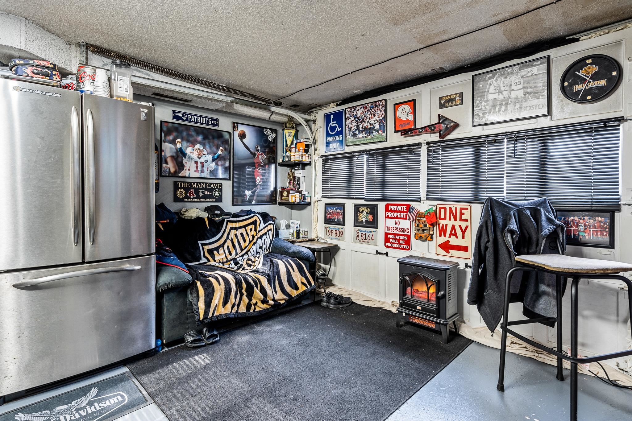 9 Heritage Road Pelham, NH 03076 - Photo 18 of 39