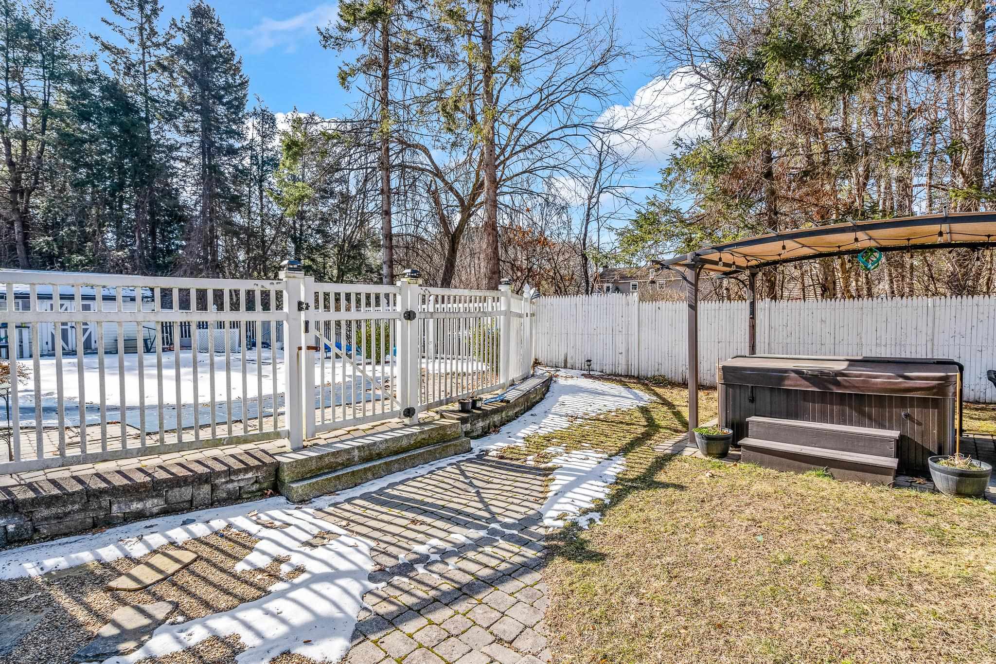 9 Heritage Road Pelham, NH 03076 - Photo 23 of 39