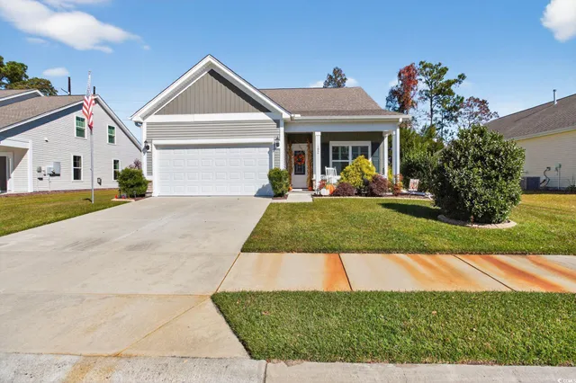 $379,000 | 192 Heron Lake Court, Murrells Inlet, SC 29576