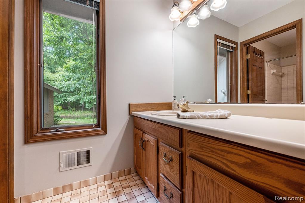 5261 Barber Road Metamora, MI 48455 - Photo 23 of 89