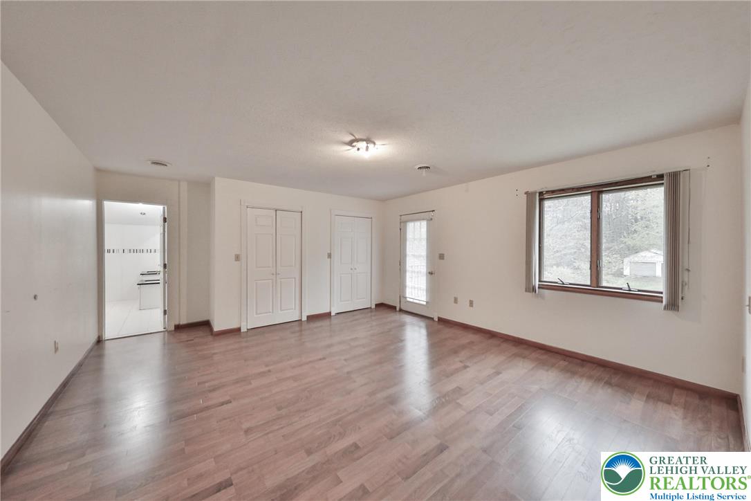 7494 Mount Eaton Road Saylorsburg, PA 18353 - Photo 11 of 50 Center unit, Primary bedroom, primary unit