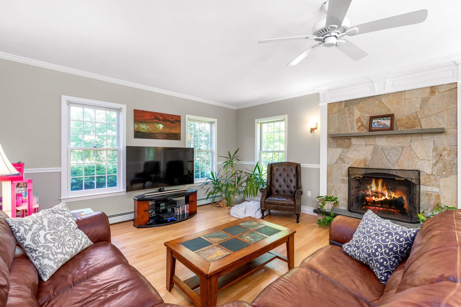 51 Pioneer Road Rye, NH 03870 - Photo 17 of 40