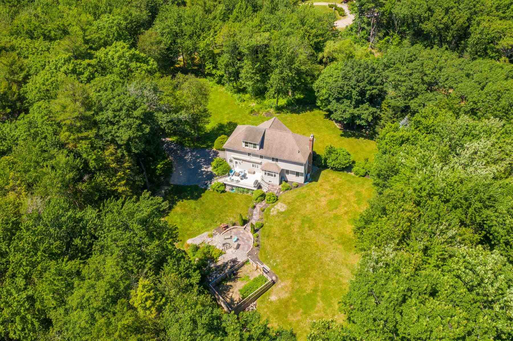 51 Pioneer Road Rye, NH 03870 - Photo 5 of 40