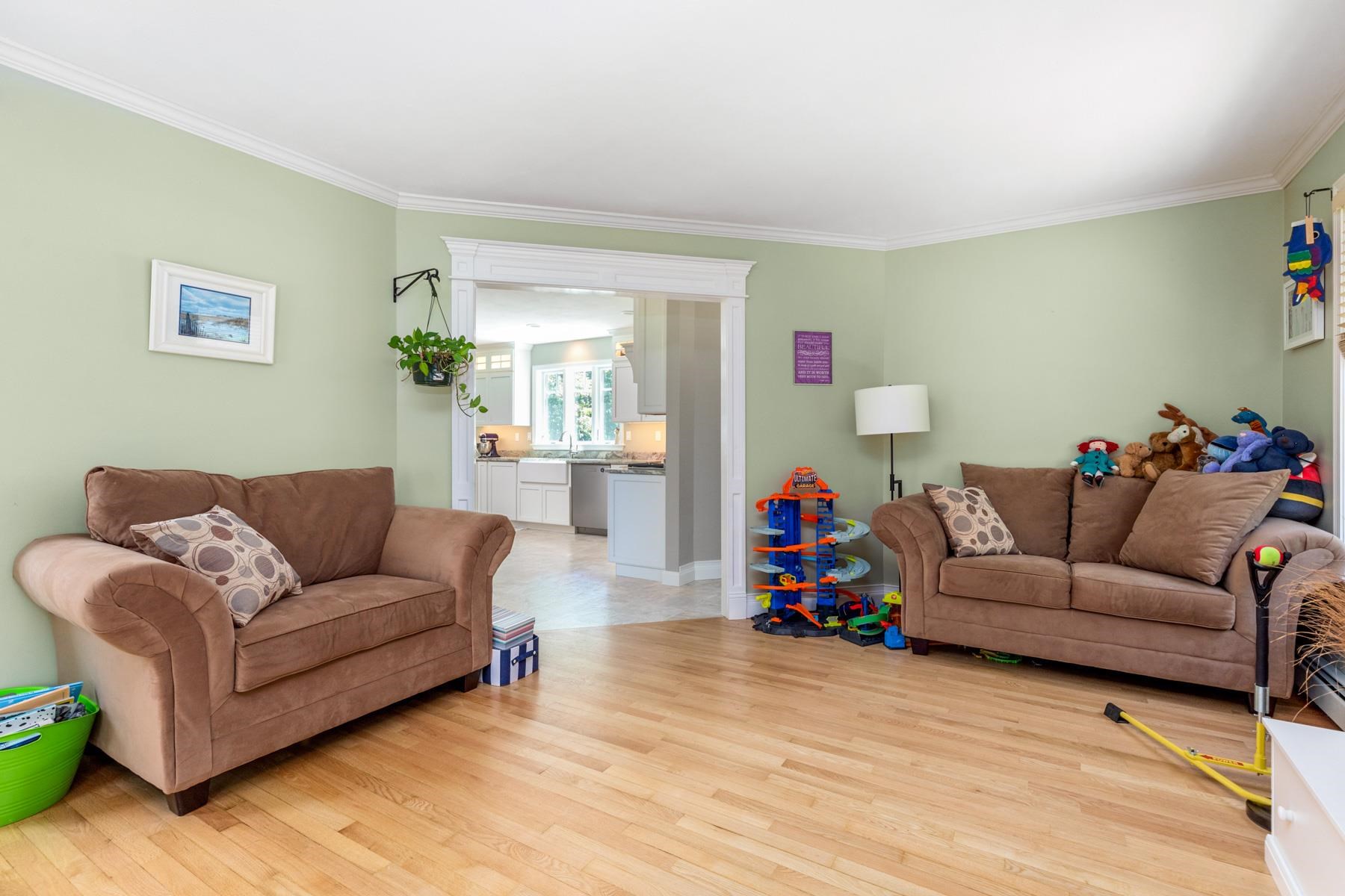 51 Pioneer Road Rye, NH 03870 - Photo 9 of 40